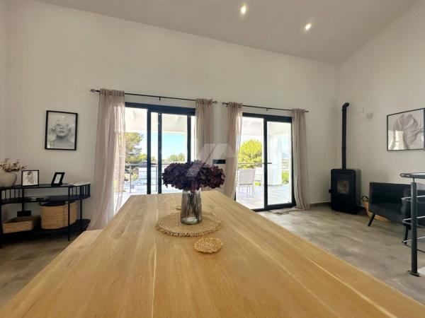 Casa independiente en calle Aragó