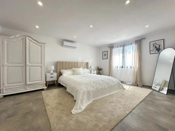 Casa independiente en calle Aragó