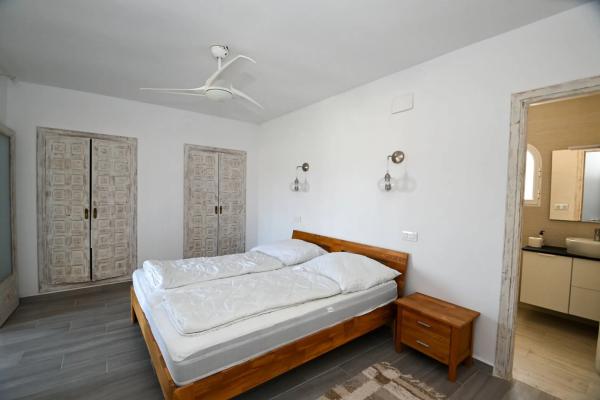 Casa independiente en calle Alcántara