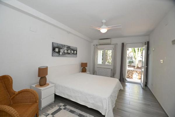 Casa independiente en calle Alcántara