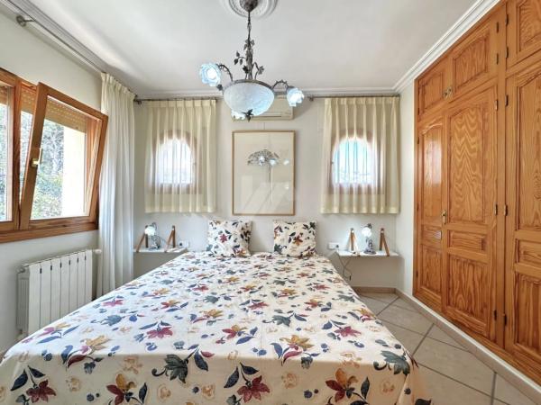 Chalet en Pinar de Advocat-Cometa