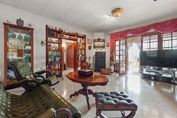 Casa independiente en calle Paloma