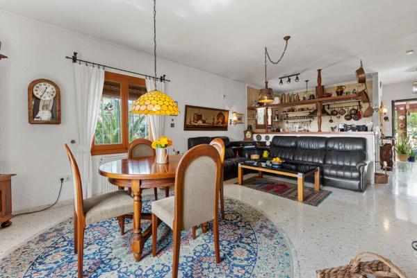 Casa independiente en calle Paloma