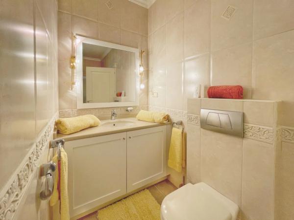 Casa independiente en calle Martín Pescador