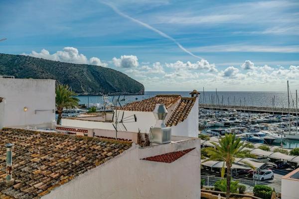 Chalet adosado en calle Almacenes