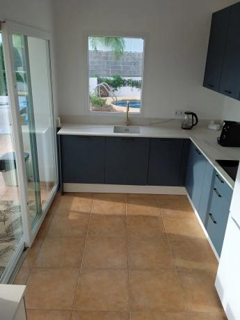 Casa independiente en calle Avellano, 6