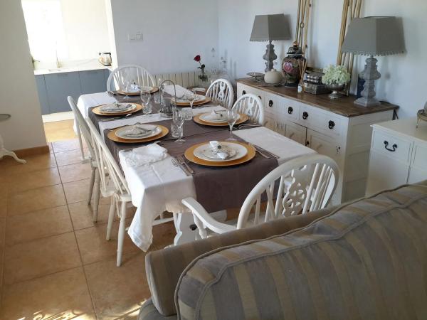 Casa independiente en calle Avellano, 6