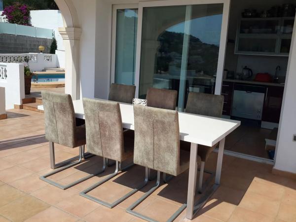 Casa independiente en calle Avellano, 6