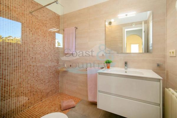 Casa independiente en camino del Paellero