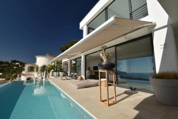 Casa independiente en calle Benirrama