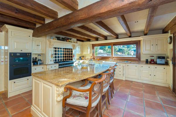 Casa independiente en calle Puerto de Somiedo