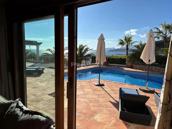 Casa independiente en calle Puerto de Somiedo