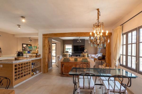 Casa independiente en calle Pintor Leonardo da Vinci