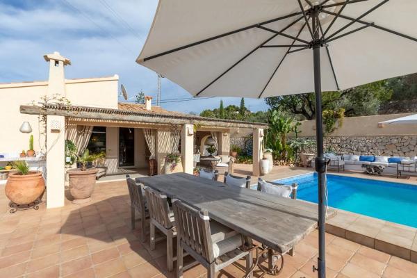 Casa independiente en calle Pintor Leonardo da Vinci