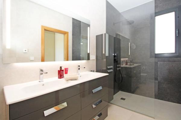 Casa independiente en calle Melocotonero