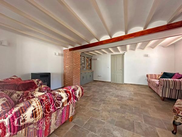 Casa independiente en camino de la Sabatera