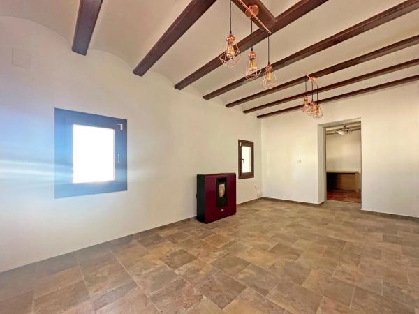 Casa independiente en camino de la Sabatera