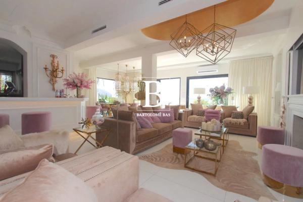 Casa independiente en calle Aitana