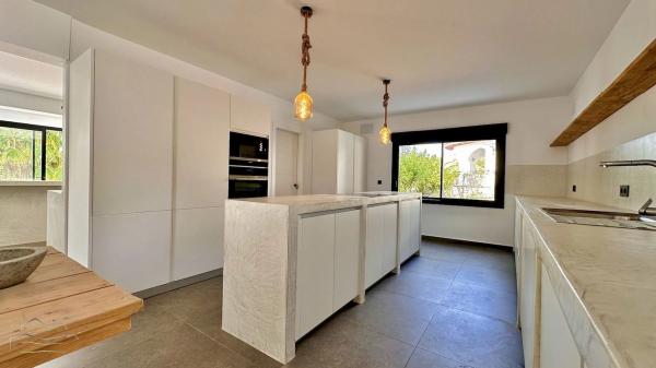 Casa independiente en calle Puerto de Espasante