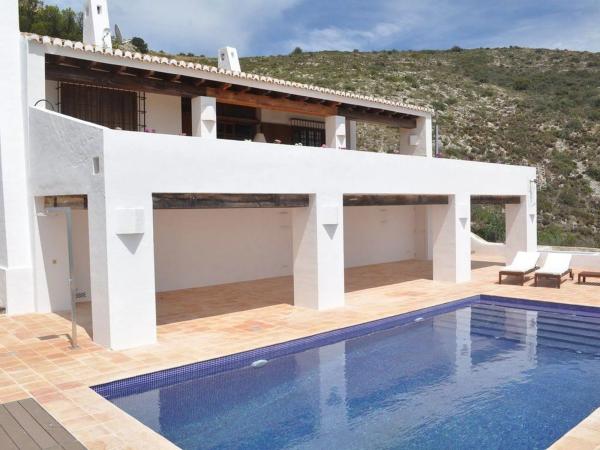 Casa independiente en calle Puerto Espíndola