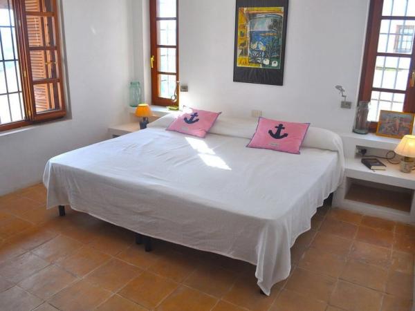 Casa independiente en calle Puerto Espíndola