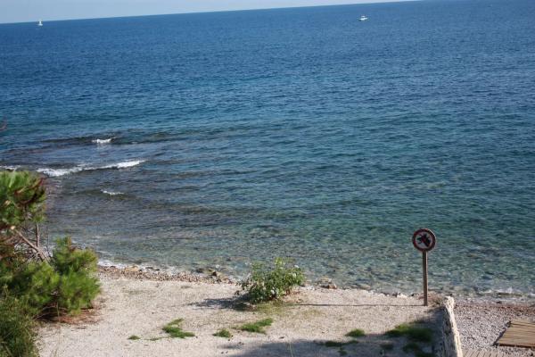Casa independiente en calle Puerto Espíndola