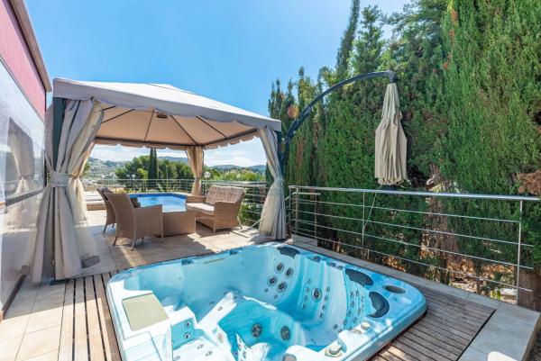 Casa independiente en calle Elche