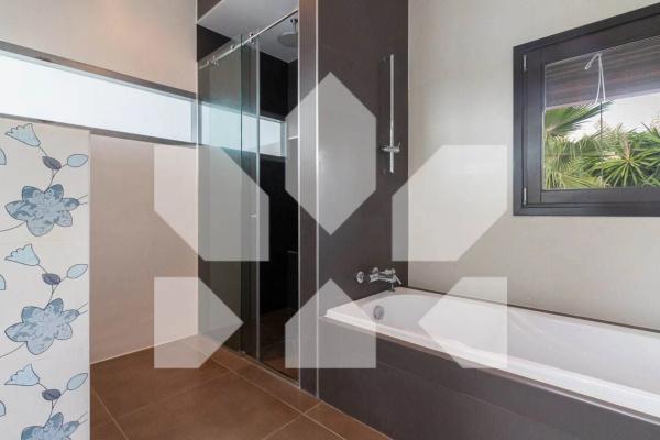 Casa independiente en calle Beniarjó