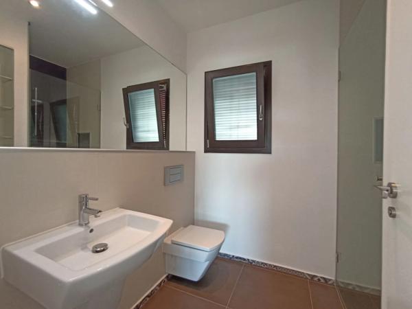 Casa independiente en calle Beniarjó