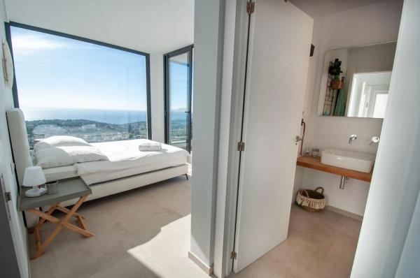 Casa independiente en camino Benirrama