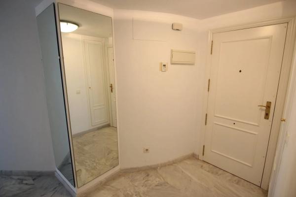 Piso en avenida De La Paz 14 3, 11