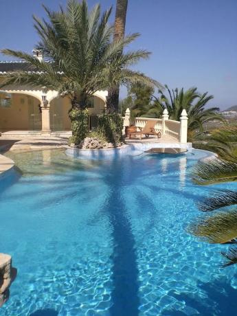 Casa independiente en calle Garza s/n