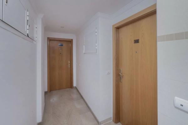 Piso en avenida Rosa de los Vientos