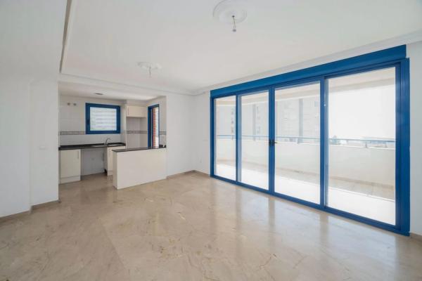 Piso en avenida Rosa de los Vientos