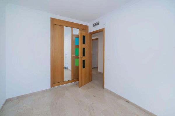 Piso en avenida Rosa de los Vientos