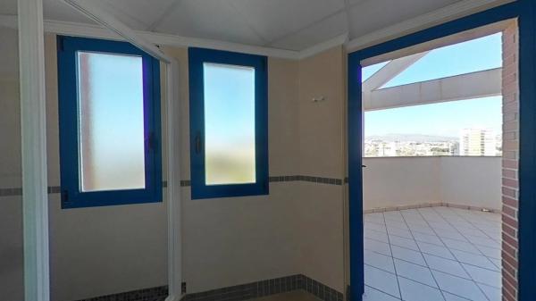 Piso en avenida Rosa de los Vientos