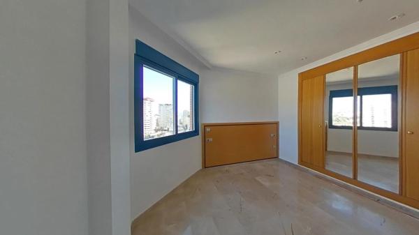 Piso en avenida Rosa de los Vientos