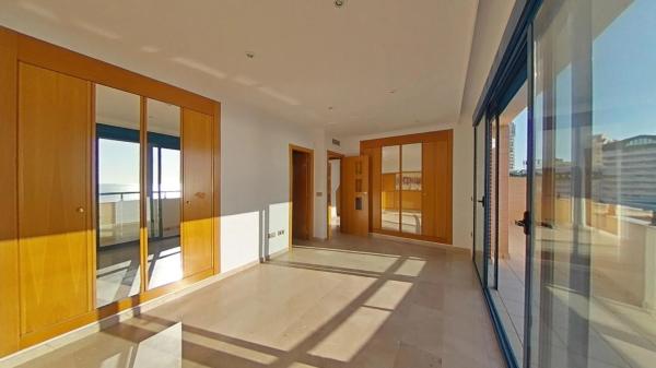 Piso en avenida Rosa de los Vientos