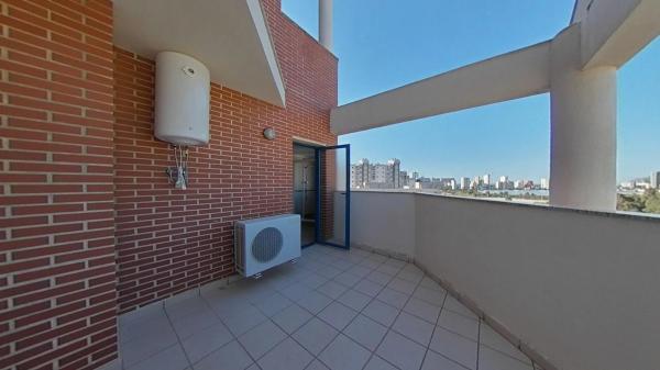 Piso en avenida Rosa de los Vientos