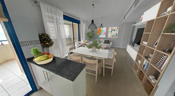 Piso en avenida Rosa de los Vientos