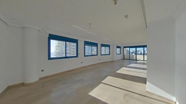 Piso en avenida Rosa de los Vientos