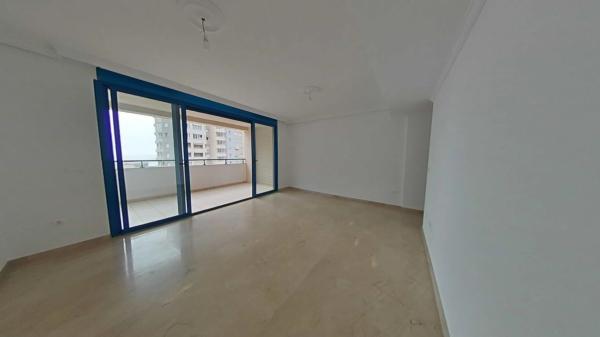 Piso en avenida Rosa de los Vientos