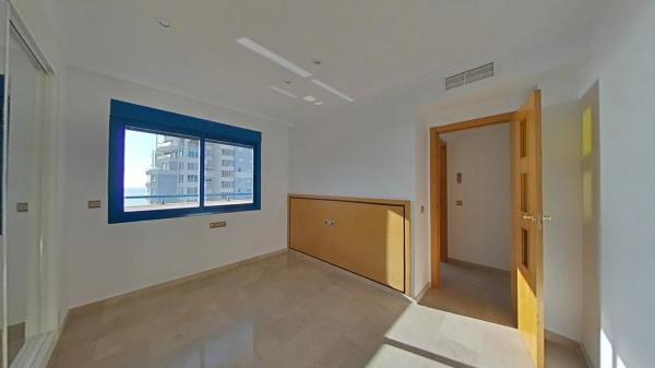 Piso en avenida Rosa de los Vientos