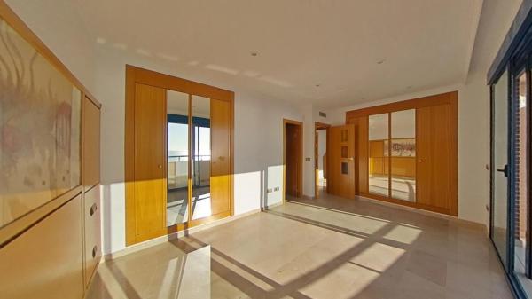 Piso en avenida Rosa de los Vientos