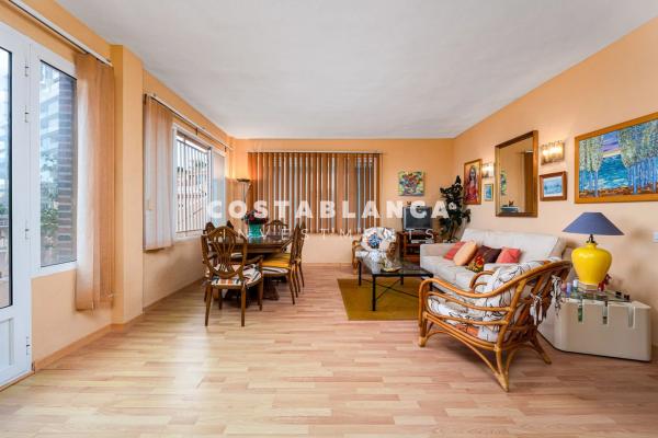 Piso en avenida Gibraltar