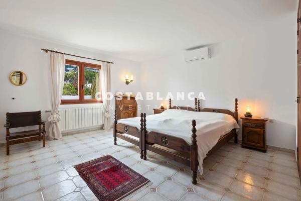 Chalet en Urbanización Canuta