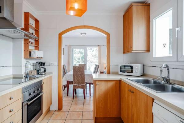 Chalet adosado en Urb Canuta, Resid. Canuta Mar (Puerto Blanco), Nº 1, 1