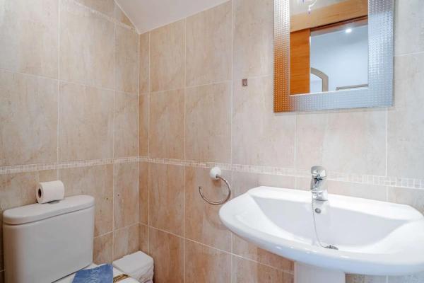 Chalet adosado en Urb Canuta, Resid. Canuta Mar (Puerto Blanco), Nº 1, 1