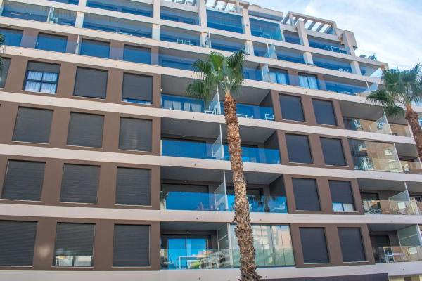 Piso en calle Dénia, 4