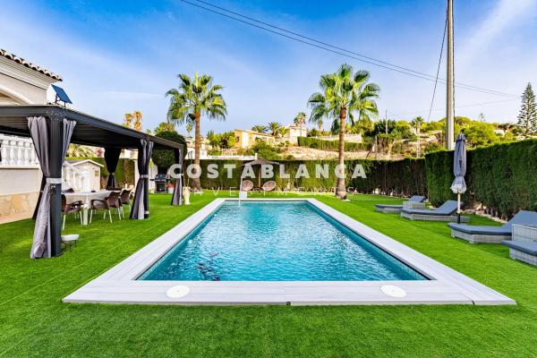 Chalet en Urbanización Gran Sol